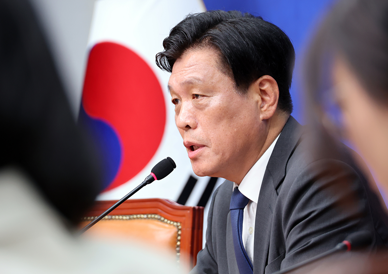 더불어민주당 총괄선대본부장인 조승래 사무총장이 20일 국회에서 공식 선거운동 시작을 앞두고 기자간담회를 열고 있다. 2026.5.20 [사진=연합뉴스]