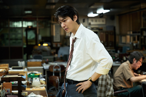 배우 이민호가 영화 '암살자(들)'에서 열연하고 있다. [사진=하이브미디어코프]