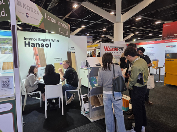 '2025 호주 시드니 건축박람회(Sydney Build Expo 2025)'에서 운영한 한국목재관 부스. [사진=산림청]