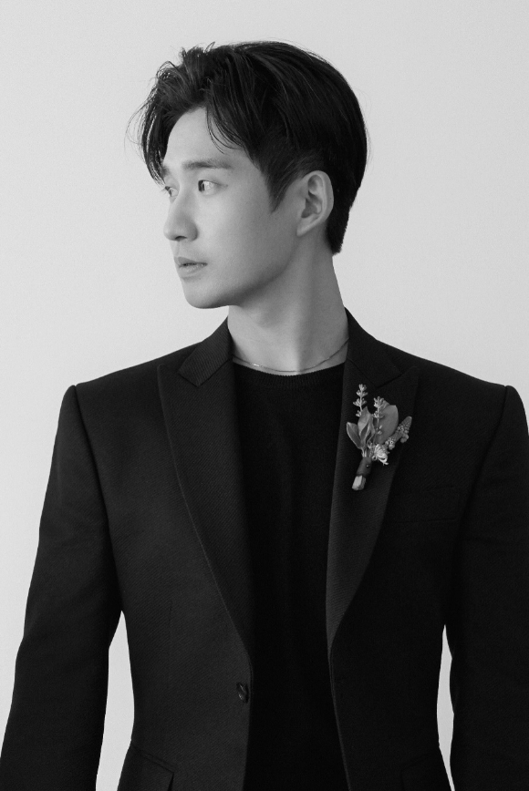 배우 류덕환이 앤드마크와 전속계약을 체결했다. [사진=앤드마크]