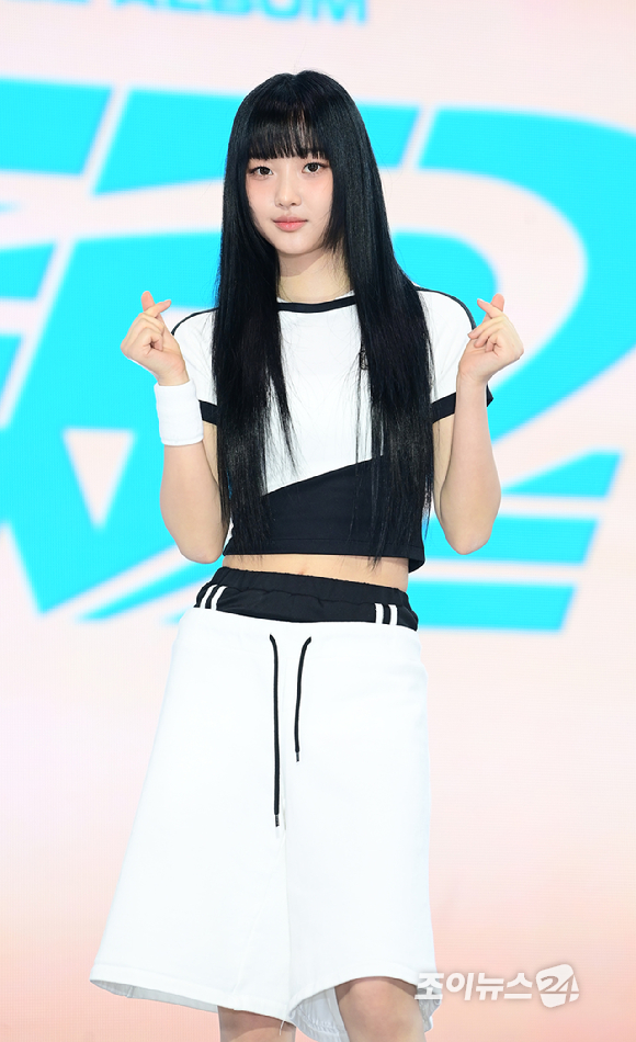 그룹 유스피어 시안이 4일 오후 서울 마포구 상암동 SBS프리즘타워에서 열린 유스피어(USPEER) 첫 번째 싱글 앨범 'SPEED ZONE' 발매 기념 쇼케이스에 참석하고 있다. [사진=정소희 기자]