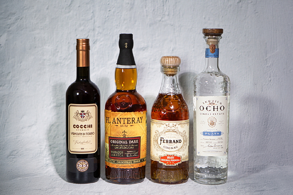 바 스피릿 4종(왼쪽부터 코키,플렌터레이럼,코냑페랑,오초). [사진=아영FBC]