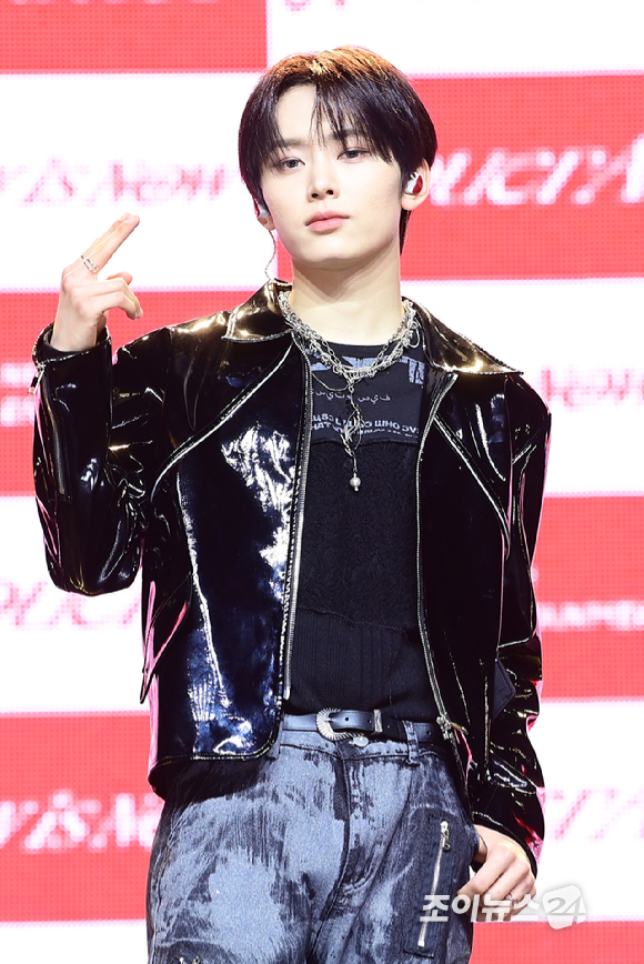 그룹 누에라 린이 26일 오후 서울 용산구 한남동 블루스퀘어에서 열린 누에라(NouerA) 'Chapter: New is Now' 데뷔 쇼케이스에 참석하고 있다. [사진=정소희 기자]