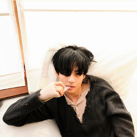 방탄소년단 뷔 콘셉트 포토 [사진=빅히트뮤직]