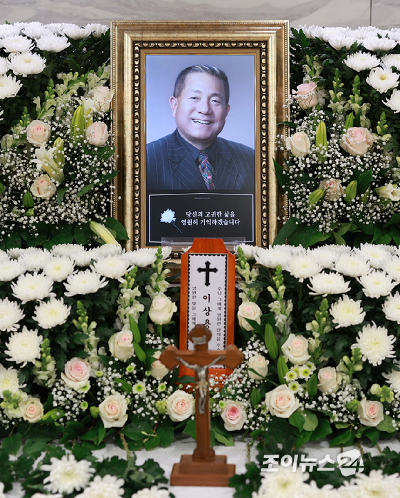 10일 오후 서울 서초구 반포동 가톨릭대학교 서울성모병원장례식장 31호실에 '뽀빠이' 故 이상용의 빈소가 마련됐다. [사진=사진공동취재단]