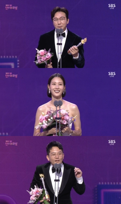탁재훈 이현이 김준호가 SBS 연예대상 프로듀서상, 최우수상을 수상했다. [사진=SBS]
