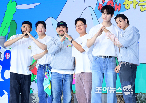 [포토] 나영석 사단의 새로운 크루 '대체 등산을 왜 하는 건데?'