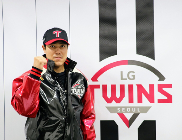 베테랑 우완 김진성이 22일 LG 트윈스와 계약했다. [사진=LG 트윈스]