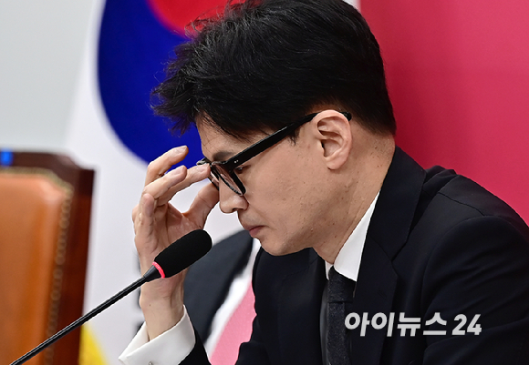 한동훈 국민의힘 비상대책위원장이 지난 22일 오전 서울 여의도 국회에서 열린 비상대책회의에서 발언하고 있다. [사진=곽영래 기자]