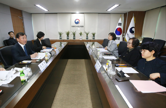 방미통위, 단말기 유통시장 점검…소비자단체와 이용자 보호 논의