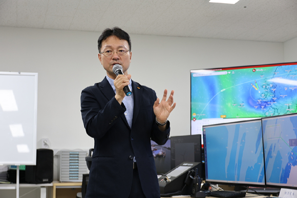 지난 9일 김진철 SK이노베이션 E&S 부사장이 인터뷰를 진행하고 있다. [사진=한국풍력산업협회]
