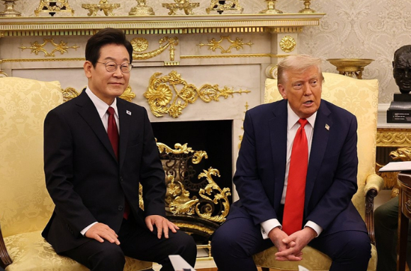 지난 2월 26일(현지시간) 도널드 트럼프 미국 대통령이 각료 회의를 주재하고 있다. [사진=로이터/연합뉴스]