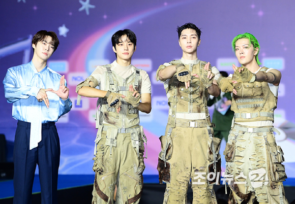 그룹 엔시티 127(NCT 127)이 26일 오후 경기도 고양 일산서구 대화동 킨텍스에서 열린 2025 SBS 가요대전 Summer(써머) 블루카펫 행사에 참석하고 있다. [사진=정소희 기자]