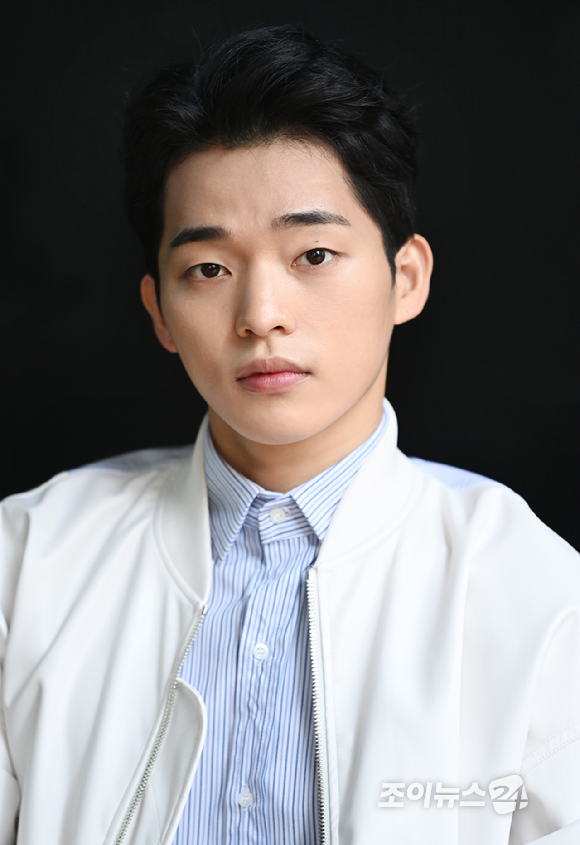 '참교육' 옥진욱, YY엔터 전속계약⋯박지훈 한솥밥