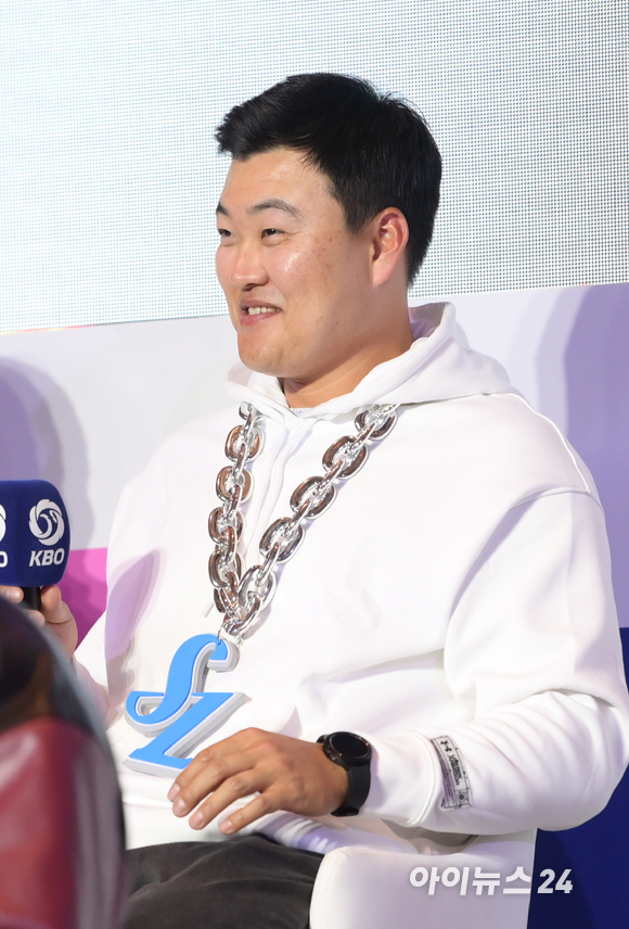 30일 오후 서울 한남동 그랜드하얏트서울 그랜드볼룸에서 열린 2023 KBO 미디어데이에 삼성 오재일이 참석하고 있다. [사진=정소희 기자]