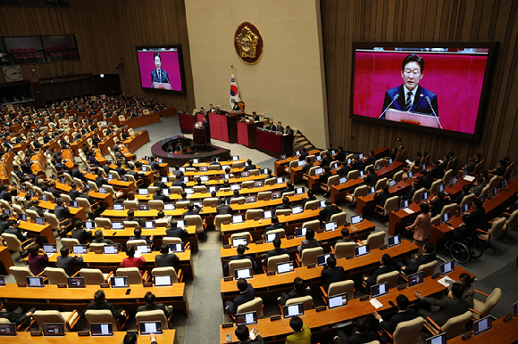이재명 대통령이 2일 국회에서 추가경정예산안 시정연설을 하고 있다. 2026.4.2 [사진=연합뉴스]