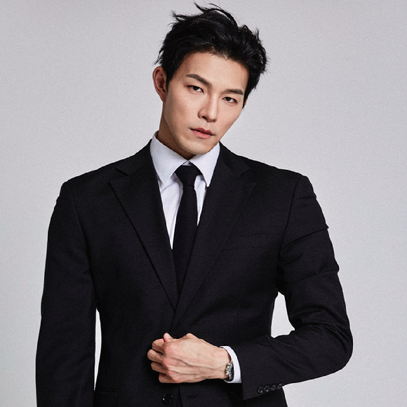 도유, &apos;퍼스트레이디&apos; 합류⋯유진의 배다른 동생 &apos;긴장감 UP&apos;