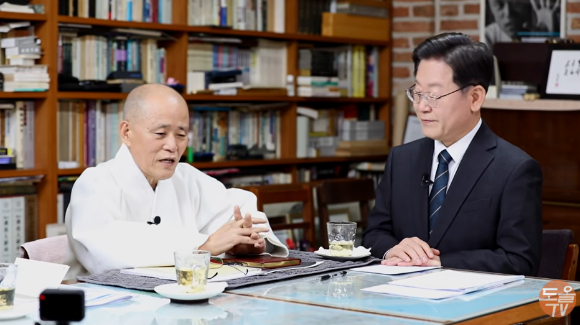 도올 김용옥이 이재명 더불어민주당 대선후보를 만나 "하늘이 내린 사람"이라고 극찬했다. [사진=도올TV]