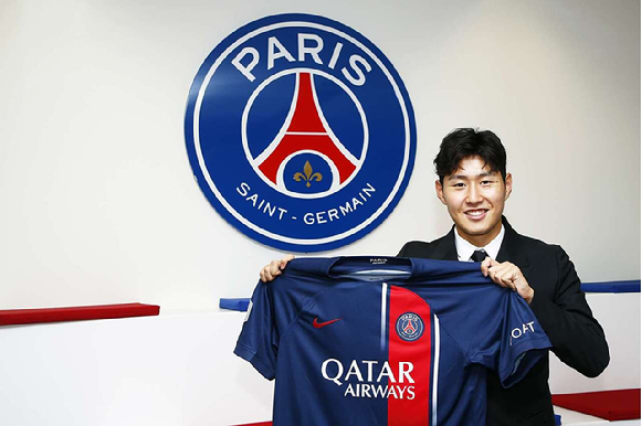 한국 축구의 미래 이강인이 PSG와 계약을 맺었다. [사진=PSG 홈페이지 캡처]