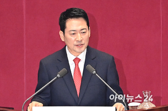 장동혁 국민의힘 대표가 4일 국회 본회의에서 교섭단체 대표연설을 하고 있다. [사진=곽영래 기자]