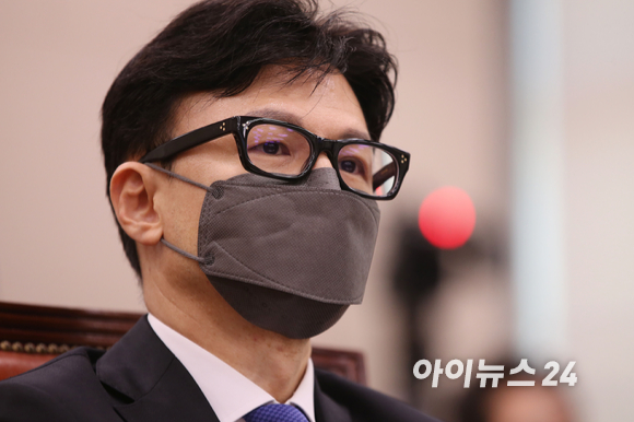 한동훈 법무부 장관 후보자가 9일 오전 서울 여의도 국회에서 열린 인사청문회에 출석해 자리하고 있다. [사진=김성진 기자]