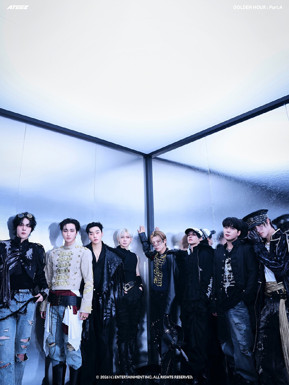 에이티즈 단체 콘셉트 포토 [사진=KQ엔터테인먼트]