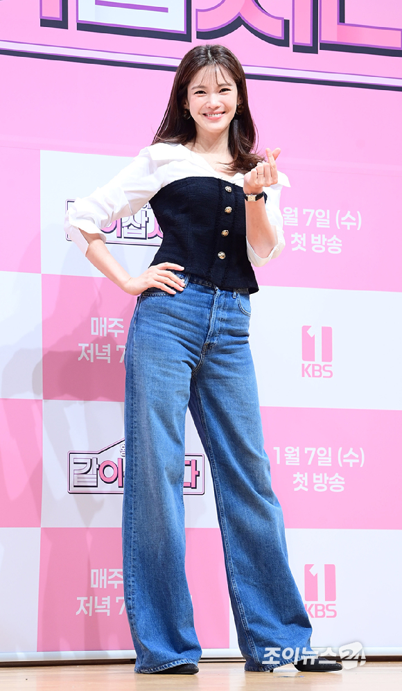 배우 정가은이 6일 오전 서울 영등포구 여의도 KBS 아트홀에서 진행된 KBS 1TV '황신혜의 같이 삽시다' 제작발표회에 참석하고 있다. [사진=정소희 기자]