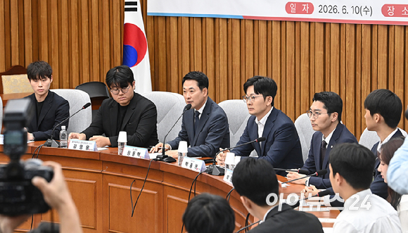 장동혁 국민의힘 대표가 10일 서울 여의도 국회에서 열린 지방선거 투표용지 부족 사태 관련 국민 참정권 회복을 위한 시국선언 대학생 간담회에서 발언하고 있다. [사진=곽영래 기자]