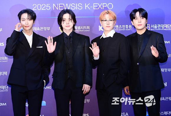 그룹 에이티즈 성화-여상-홍중-종호가 28일 오후 서울 소공동 롯데호텔에서 열린 '2025 NEWSIS 한류엑스포'에 참석하고 있다. [사진=정소희 기자]