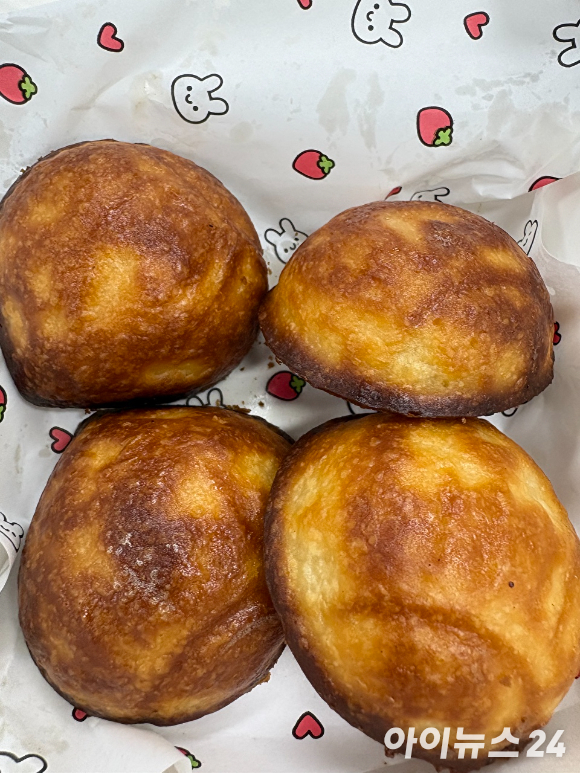 '두쫀쿠(두바이 쫀득 쿠키)'의 인기가 한풀 꺾인 가운데 '버터떡'이 새로운 디저트 트렌드로 떠오르고 있다. 사진은 버터떡. [사진=인스타그램 갈무리 ]