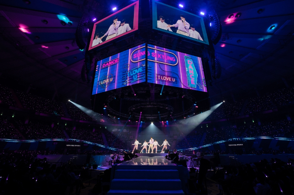 성시경 연말 콘서트 현장 사진 [사진=에스케이재원]