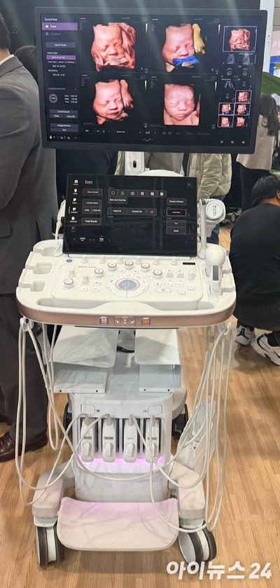 삼성전자 의료기기사업부와 삼성메디슨 부스. [사진=황세웅 기자]