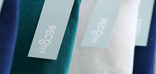  에코그램이 염색할 필요가 없는 친환경 텍스타일 제품 제조 특허에 이어 소수성 단섬유를 이용한 생분해성과 기능성이 우수한 친환경 원단의 제조 방법에 대한 추가 특허 등록이 완료됐다고 29일 밝혔다. [사진=에코그램]