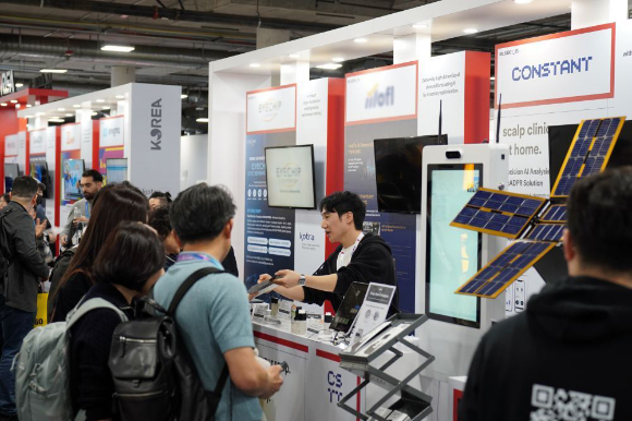 지난해 12월 LG생활건강이 미국 뉴욕 맨해튼에서 개최한 '닥터그루트' 팝업 트럭 행사. [사진=LG생활건강]