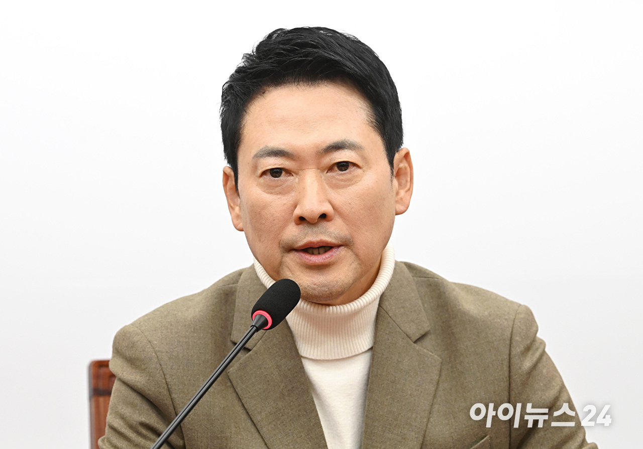 장동혁 국민의힘 대표가 5일 서울 여의도 국회에서 현안 관련 기자간담회를 하고 있다. [사진=곽영래 기자]