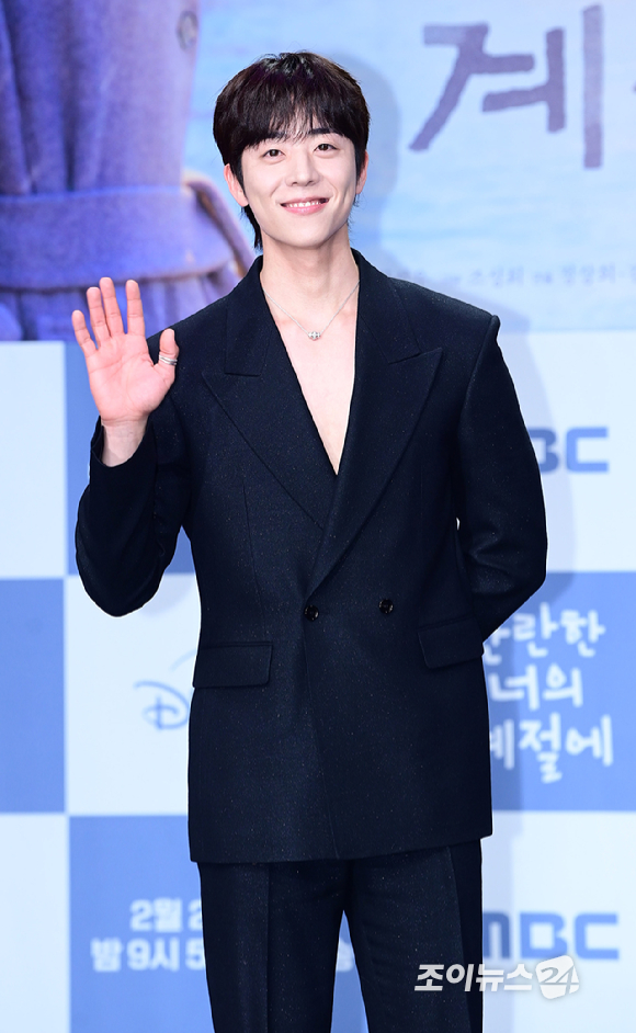 배우 채종협이 19일 오후 서울 마포구 상암동 MBC 골든마우스홀에서 열린 MBC 새 금토드라마 '찬란한 너의 계절에' 제작발표회에 참석하고 있다. [사진=정소희 기자]