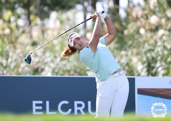 2020년 KLPGA 신인왕을 차지한 유해란이 12일(한국시간) 열린 LPGA 퀄리파잉 시리즈에서 1위를 차지해 2023년도 LPGA 투어 진출권을 손에 넣었다. [사진=한국여자프로골프협회(KLPGA)]