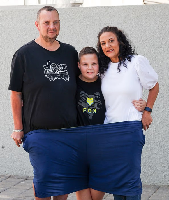 하루 12ℓ의 콜라와 식빵 두 통을 먹던 부부가 260㎏ 넘게 감량하며 새 삶을 찾았다는 사연이 알려졌다. 사진은 남편. [사진=데일리메일]