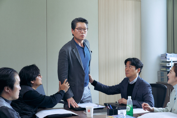 배우 이선빈이 영화 '수능, 출제의 비밀'에서 열연하고 있다. [사진=㈜바이포엠스튜디오]