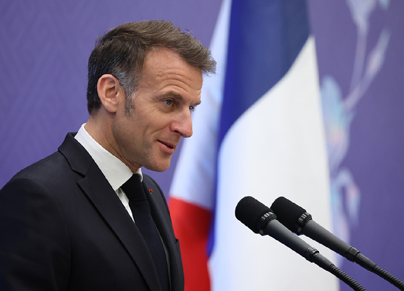 에마뉘엘 마크롱 프랑스 대통령이 3일 청와대에서 열린 이재명 대통령 주최 국빈 방한 환영 오찬에서 답사하고 있다. 2026.4.3 [사진=연합뉴스]