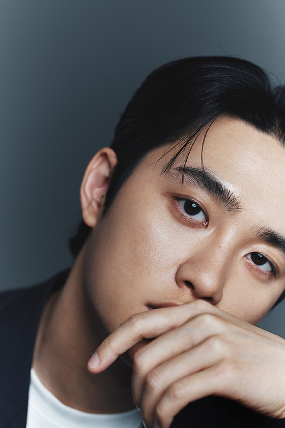 배우 도경수(엑소 디오)가 영화 '더 문'(감독 김용화) 인터뷰에 앞서 포즈를 취하고 있다. [사진=SM엔터테인먼트]