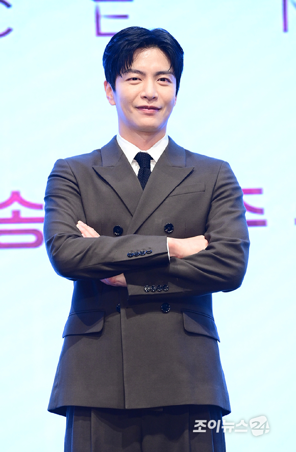 배우 이민기가 6일 오후 서울 구로구 더세인트에서 열린 KBS2 새 수목드라마 '페이스미' 제작발표회에 참석하고 있다. [사진=정소희 기자]