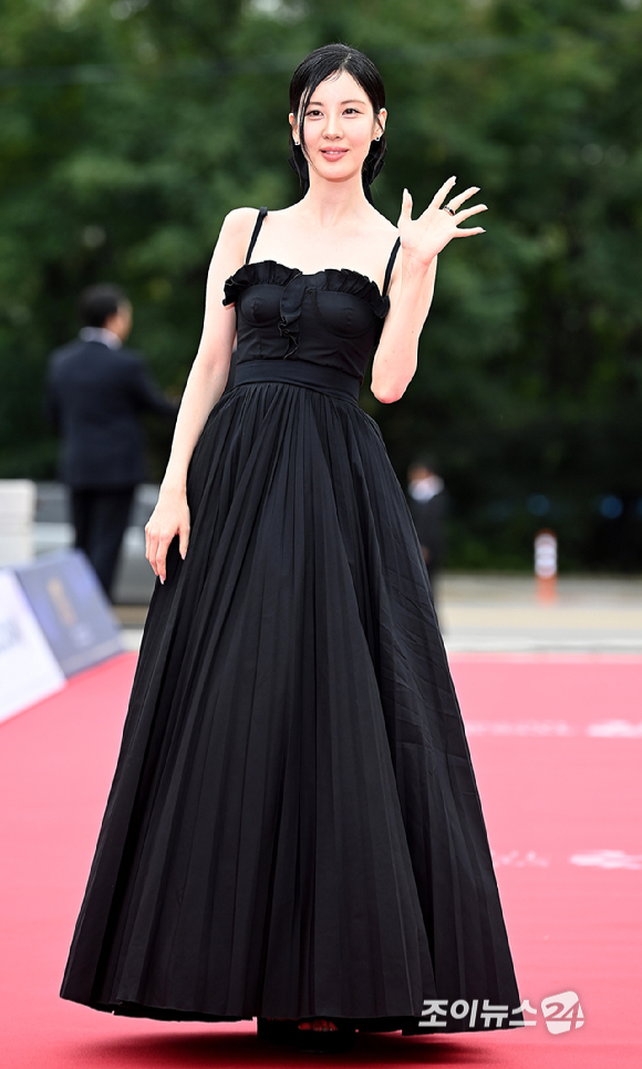 배우 서현이 2일 오후 서울 여의도 KBS홀에서 열린 '서울드라마어워즈 2025' 레드카펫 행사에 참석하고 있다. [사진=곽영래 기자]