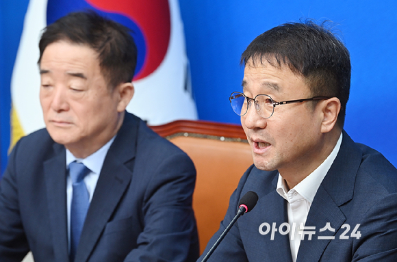 한병도 더불어민주당 당대표 직무대행 겸 원내대표가 14일 서울 여의도 국회에서 열린 최고위원회의에서 발언하고 있다. [사진=곽영래 기자]
