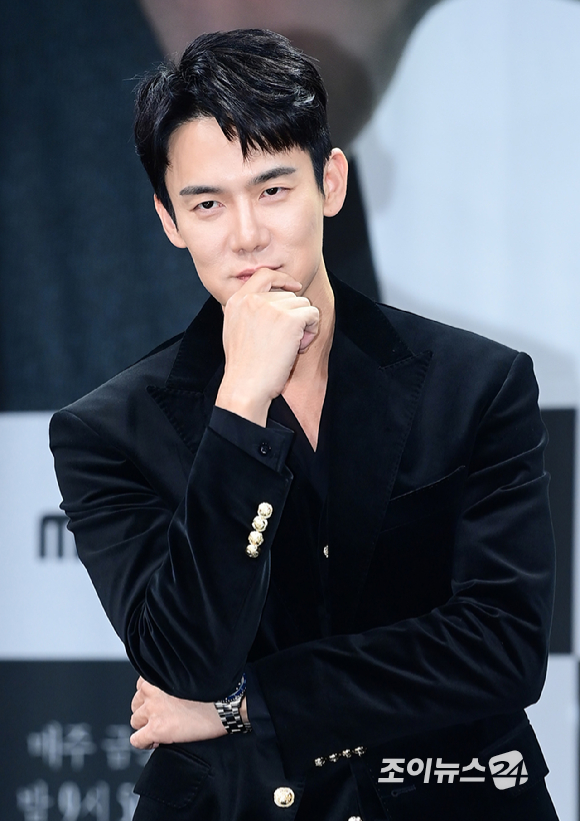 배우 유연석이 28일 오후 서울 마포구 상암동 MBC 골든마우스홀에서 열린 MBC 새 금토드라마 '라이어' 제작발표회에 참석하고 있다. [사진=정소희 기자]