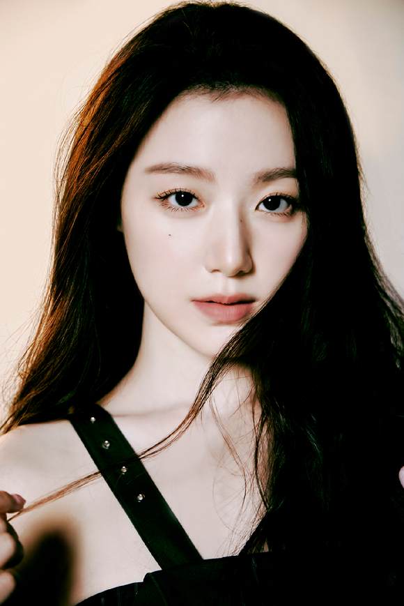 아이들 슈화 프로필 사진 [사진=큐브엔터테인먼트]