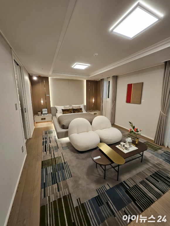 '왕길역 로열파크씨티 푸르지오'의 모형도. [사진=안다솜 기자]