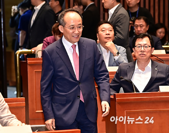 추경호 국민의힘 원내대표가 19일 오전 서울 여의도 국회에서 열린 의원총회에 참석하고 있다. [사진=곽영래 기자]