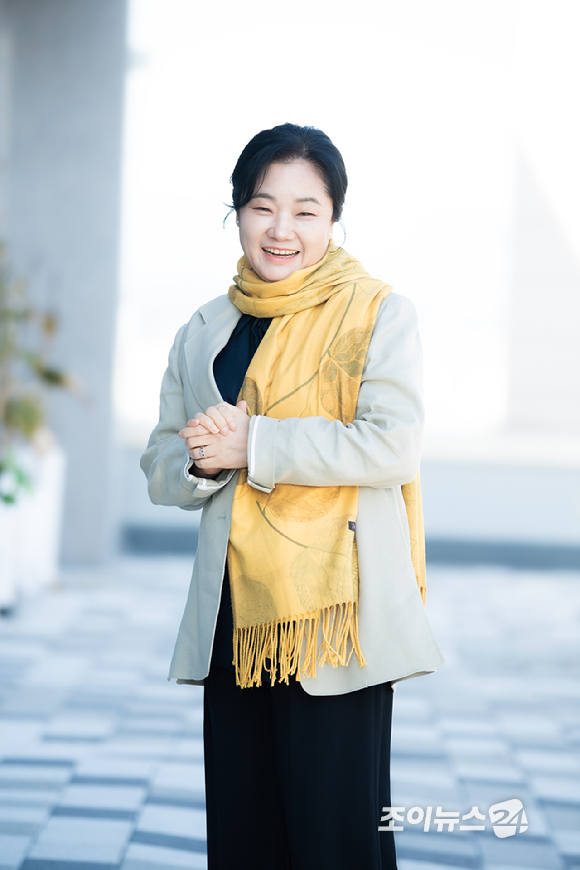 배우 전영이 3일 오후 서울 영등포구 양평동 조이뉴스24 사옥에서 진행된 인터뷰에서 포즈를 취하고 있다. [사진=문수지 기자]