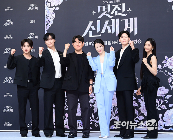 (왼쪽부터)김민석-허남준-임지연-장승조-이세희가 7일 오후 서울 양천구 목동 SBS사옥에서 열린 SBS 새 금토드라마 '멋진 신세계' 제작발표회에 참석하고 있다. [사진=정소희 기자]